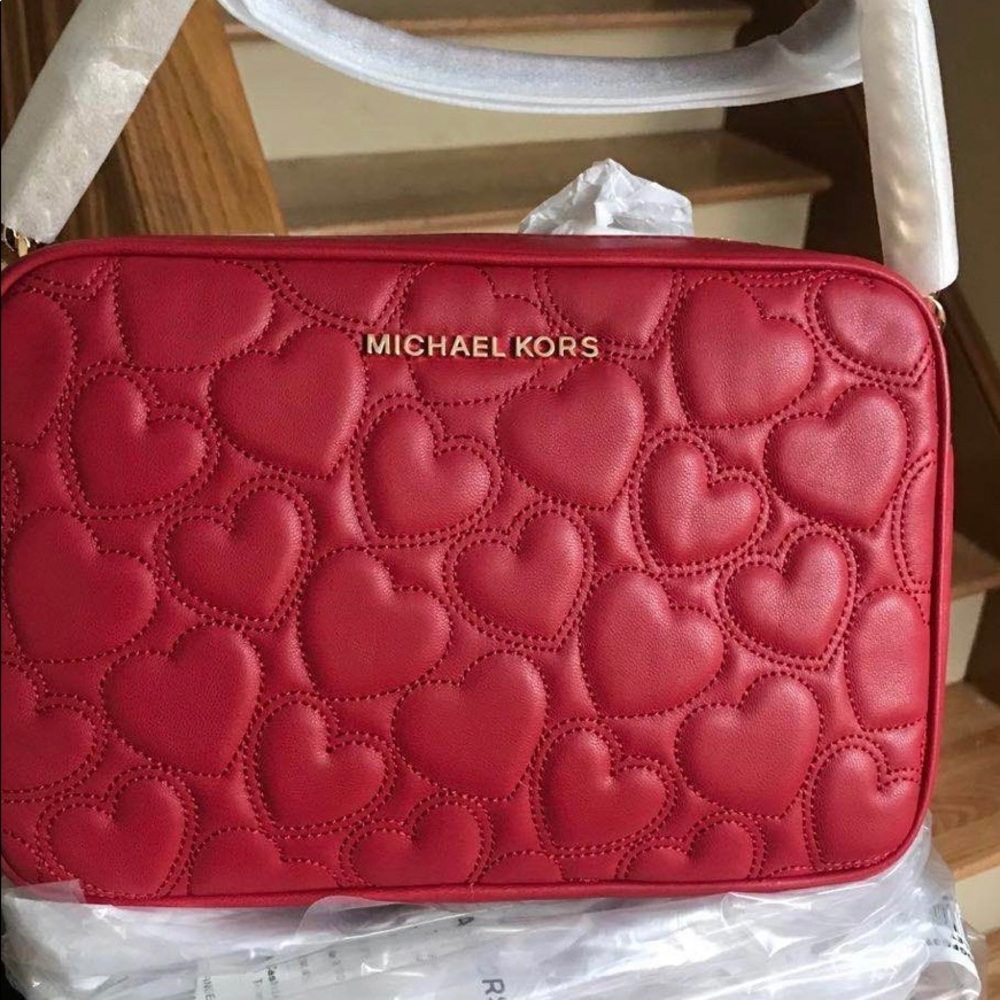 Michael kors hearts crossbody